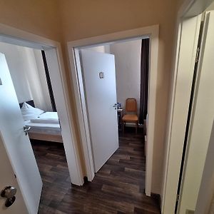 Standard Zimmer mit zwei Einzelbetten